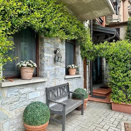 Your In Apartment Como